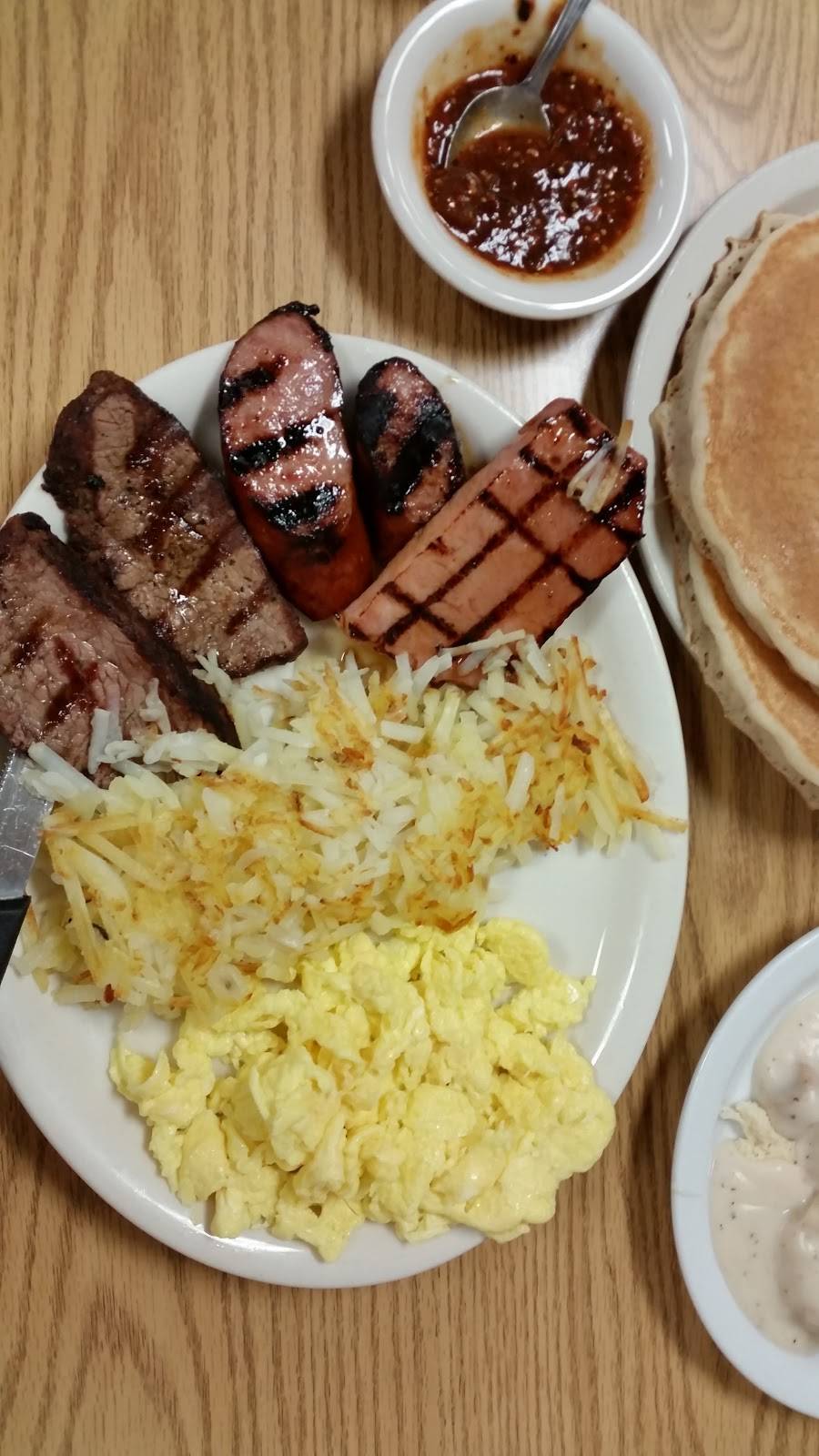 California Classic Cafe | restaurant | 14196 Amargosa Rd a, Victorville, CA 92392, USA | 7602413663 OR +1 760-241-3663