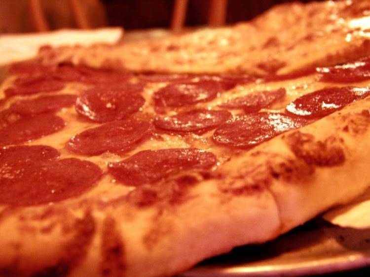 Uno Free Pizza | restaurant | 2525 Westminster Ave, Santa Ana, CA 92706, USA | 7145541966 OR +1 714-554-1966