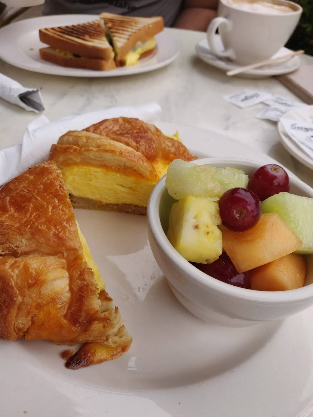 Champagne French Bakery Café South Coast Bridge | cafe | 3333 Bristol St #2505, Costa Mesa, CA 92626, USA | 7144270808 OR +1 714-427-0808