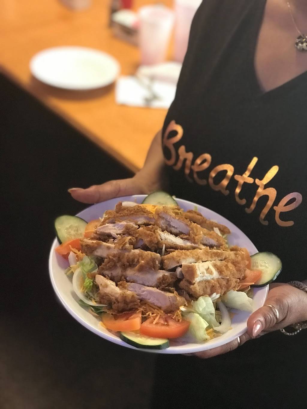 wings 18 | restaurant | 2329 Romig Rd, Akron, OH 44320, USA | 2347065211 OR +1 234-706-5211