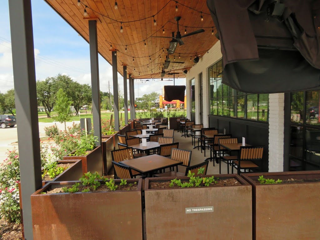 Spankys | restaurant | 7118 Bellaire Blvd, Houston, TX 77074, USA | 3468950555 OR +1 346-895-0555