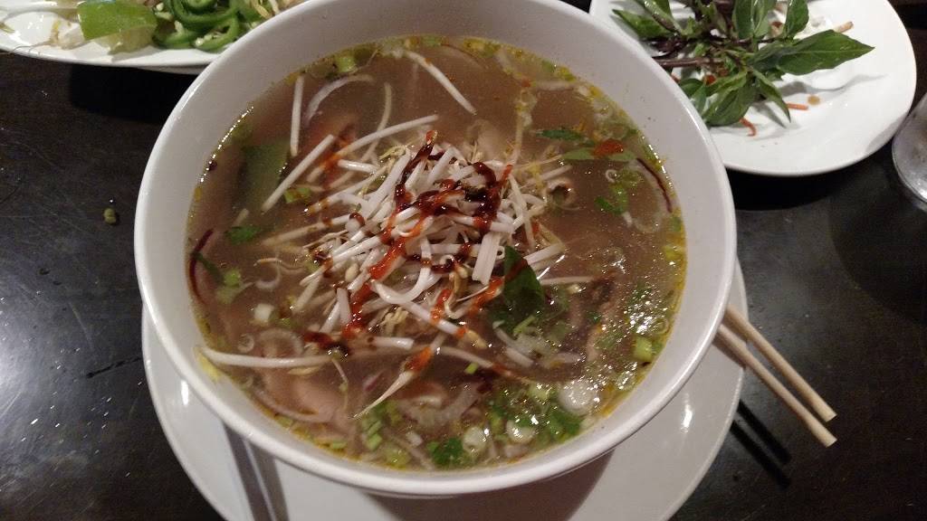 Bowl of Pho | restaurant | 27339 Chagrin Blvd, Woodmere, OH 44122, USA | 2168311730 OR +1 216-831-1730