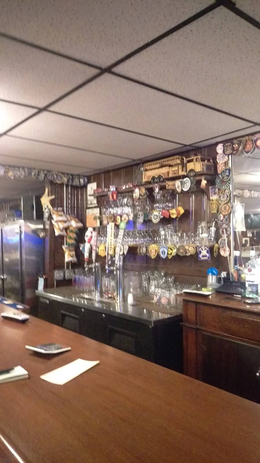 Squires Tap Room | restaurant | 127 Niagara St, Tonawanda, NY 14150, USA | 7166922093 OR +1 716-692-2093