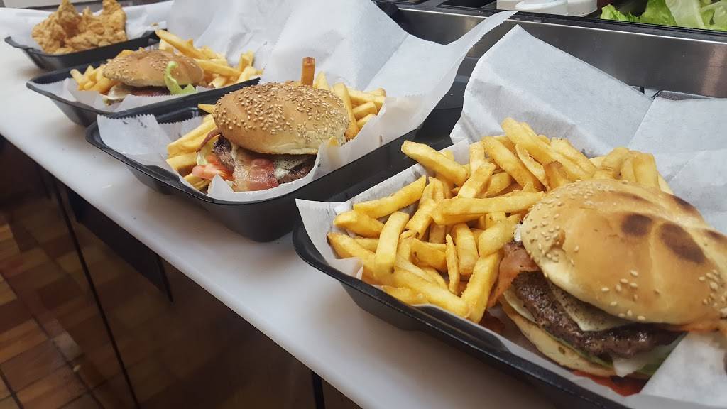 Nicks Pizza | restaurant | 4590 Washington St, Roslindale, MA 02131, USA | 6173251100 OR +1 617-325-1100