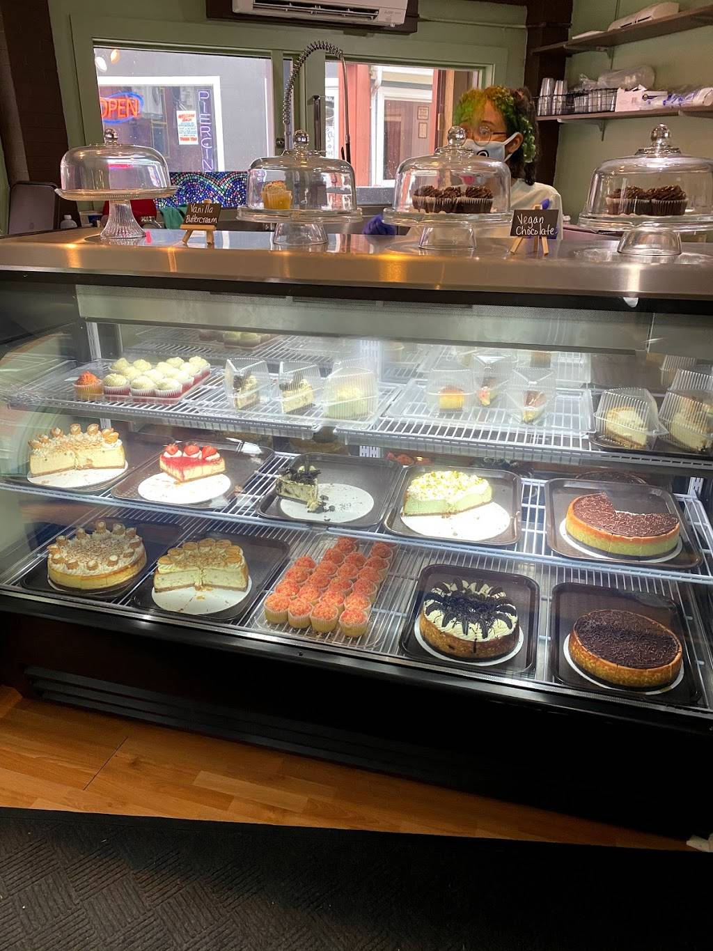 Hudson Valley Cheesecake | restaurant | 56 Main St, New Paltz, NY 12561, USA | 8453759266 OR +1 845-375-9266