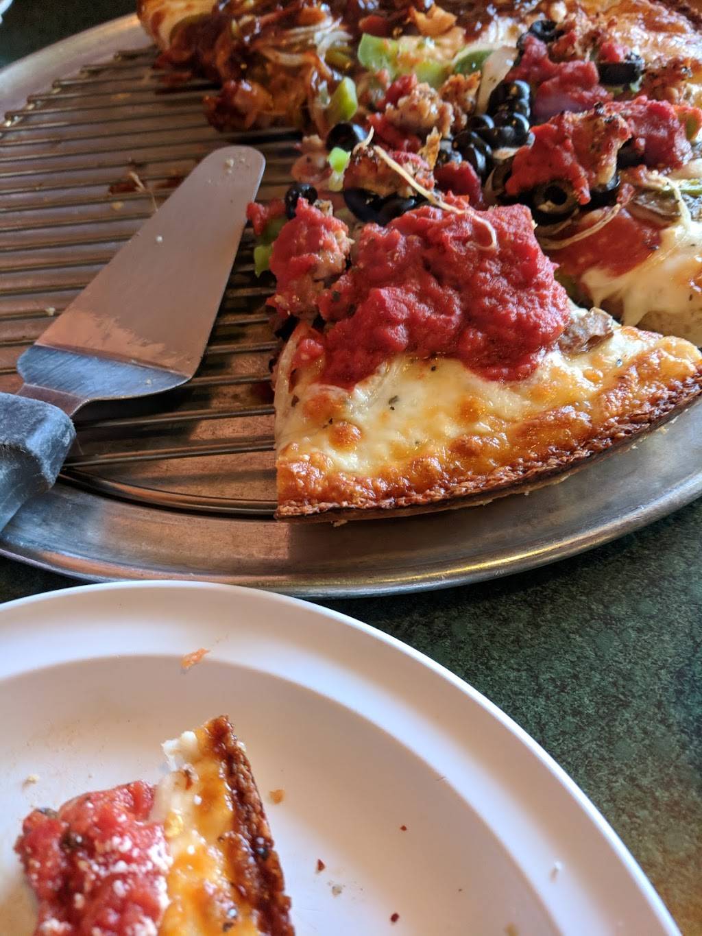 Tomasos Pizza | restaurant | 1111 7th Ave, Marion, IA 52302, USA | 3193776102 OR +1 319-377-6102