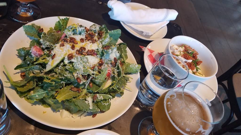 Axle Brewing Co. Livernois Tap | restaurant | 567 Livernois, Ferndale, MI 48220, USA | 2482842422 OR +1 248-284-2422