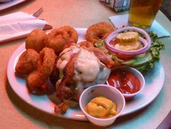 Spacolis Pizza & Wings | restaurant | 1515, 1826 N Scottsdale Rd, Tempe, AZ 85281, USA | 4806992336 OR +1 480-699-2336