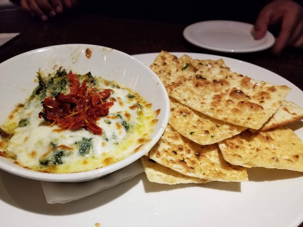 Granite City Food & Brewery | restaurant | 100 Renaissance Center Suite 1101, Detroit, MI 48243, USA | 3133099120 OR +1 313-309-9120