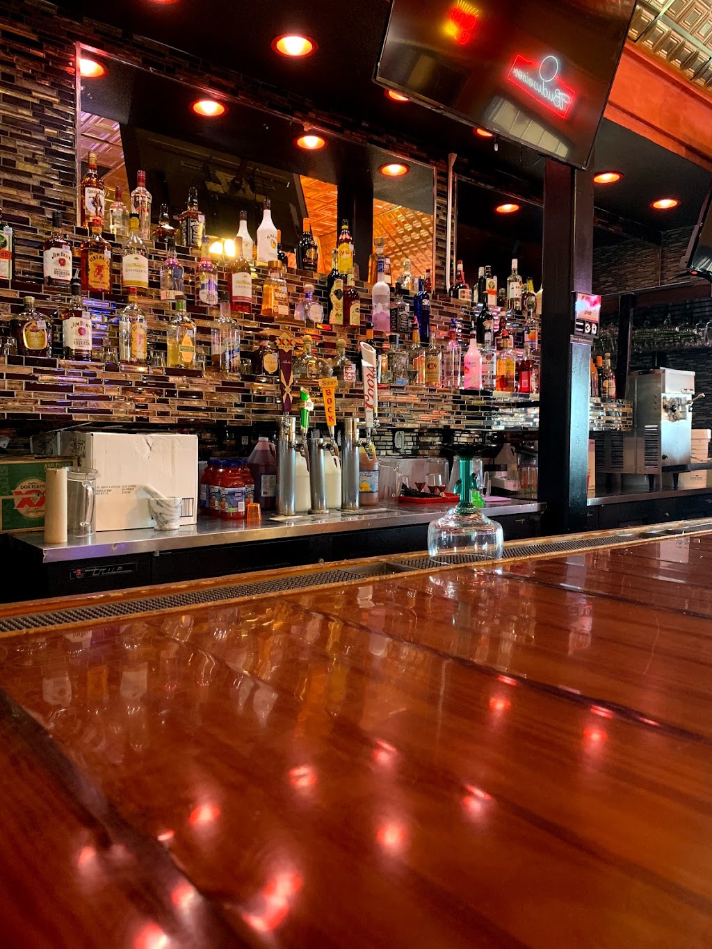 El Tapatío | restaurant | 2210 Southwest Pkwy, Wichita Falls, TX 76308, USA | 9402648226 OR +1 940-264-8226