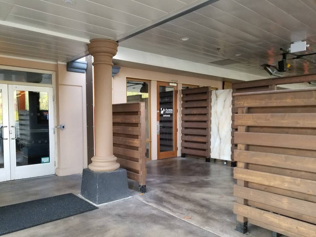 Chinuk Restaurant | restaurant | 714 Lakeway Dr, Bellingham, WA 98229, USA | 3603926520 OR +1 360-392-6520