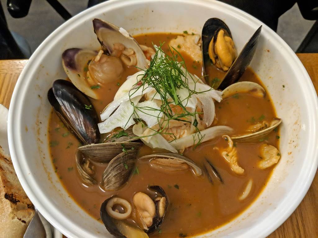 Fishwives | restaurant | 88 N Fair Oaks Ave, Pasadena, CA 91103, USA | 6262196199 OR +1 626-219-6199