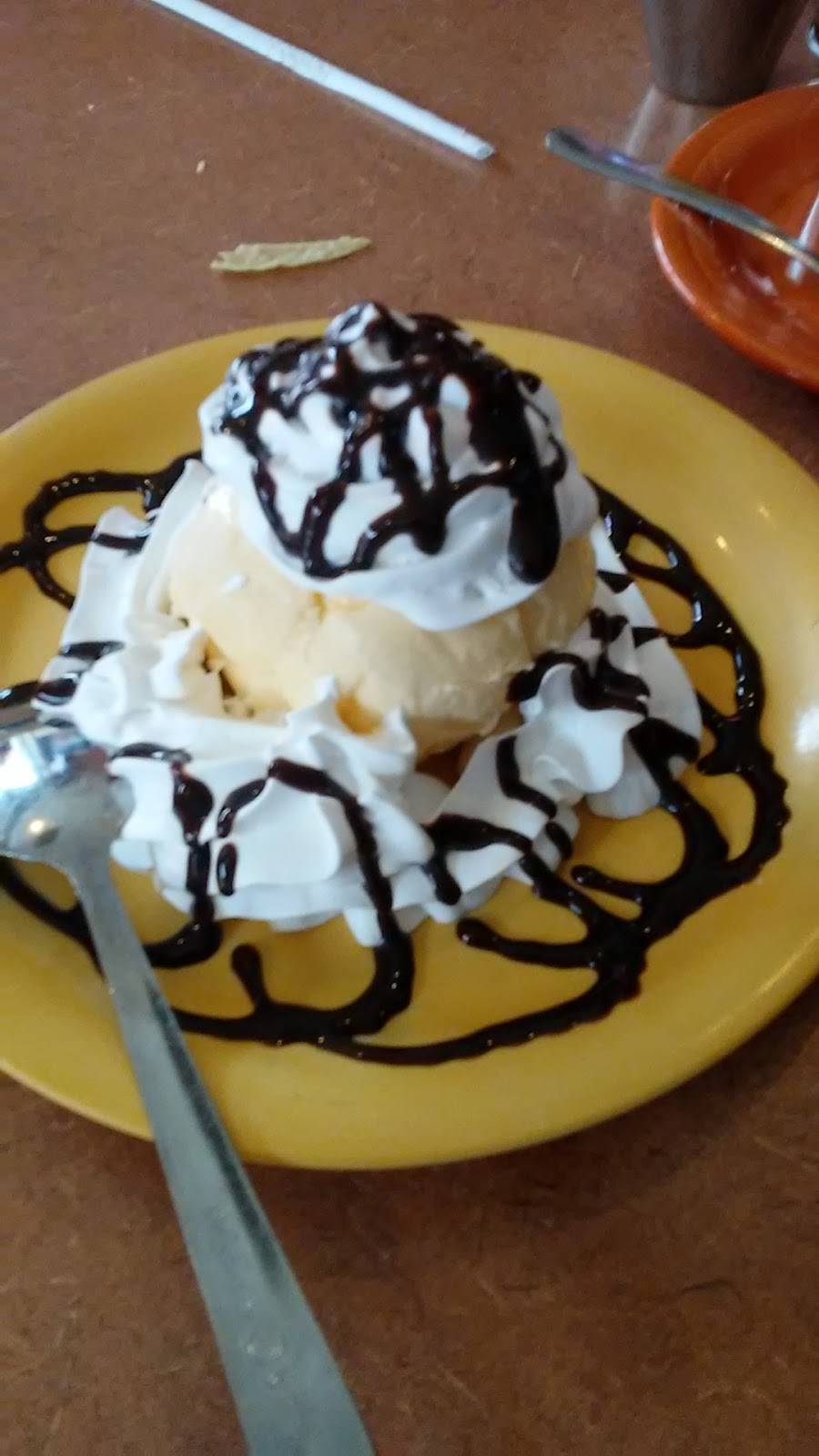 El Mariachi Mexican Restaurant & Cantina | restaurant | 125 Towne Center Dr, Lexington, KY 40511, USA | 8592550250 OR +1 859-255-0250