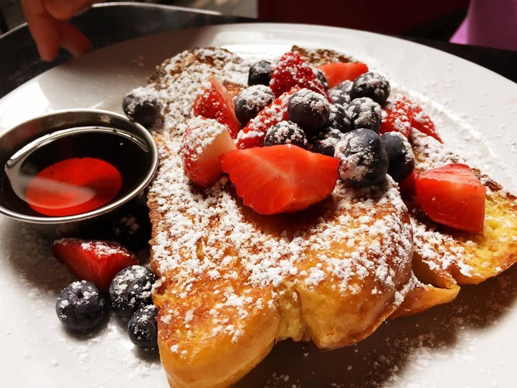 Randolph Beer WBURG | restaurant | 104 S 4th St, Brooklyn, NY 11249, USA | 6463833623 OR +1 646-383-3623