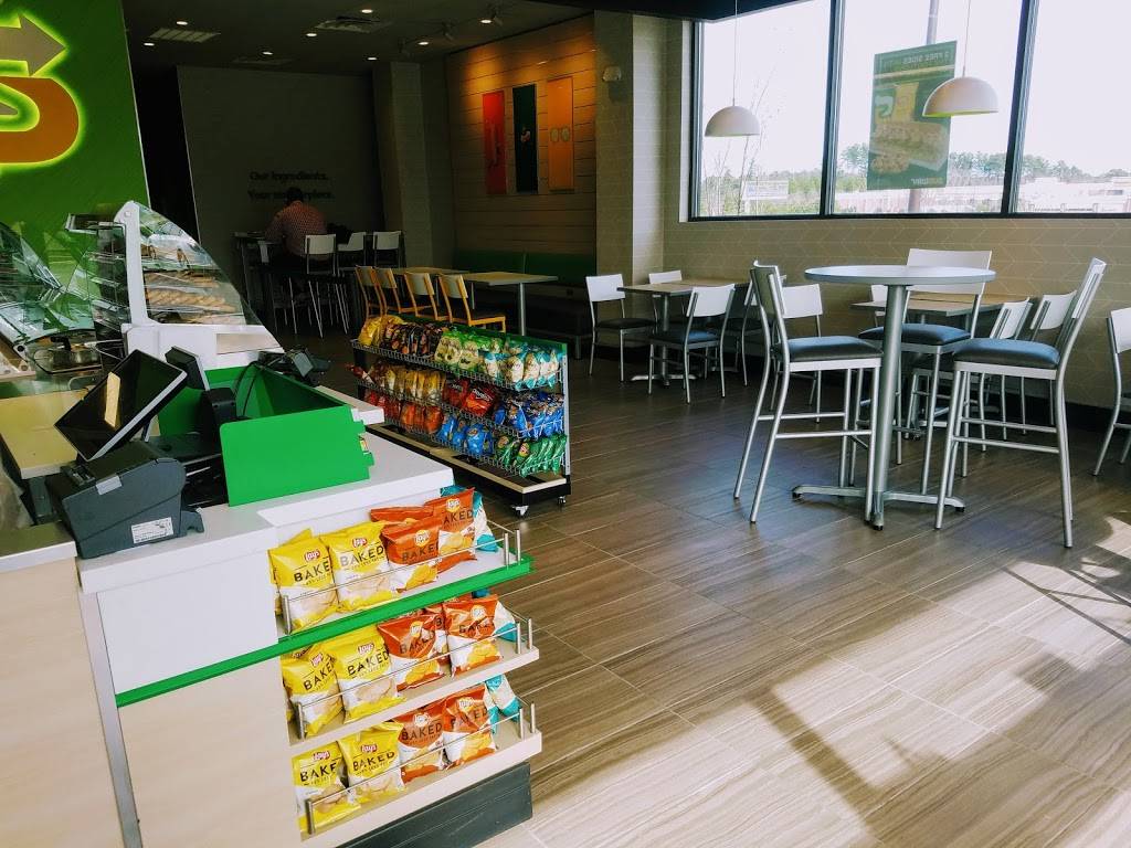Subway | meal takeaway | 729 Gateway Center Blvd, Grovetown, GA 30813, USA | 7064329355 OR +1 706-432-9355