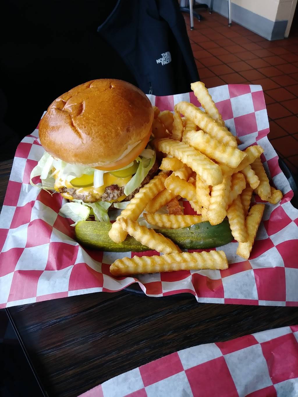 Diner on 12th | restaurant | 1212 E 12th St, Mishawaka, IN 46544, USA | 5742541212 OR +1 574-254-1212