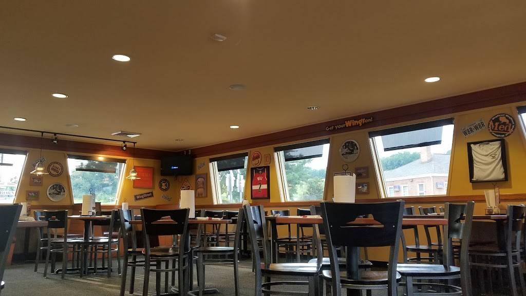 Pizza Hut | restaurant | 7623 S Osborne Rd, Upper Marlboro, MD 20772, USA | 3019521720 OR +1 301-952-1720