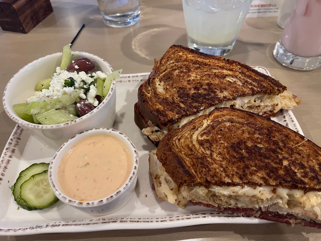 Tulas Kitchen | restaurant | 8100 Wyoming Blvd NE, Albuquerque, NM 87113, USA | 5054184488 OR +1 505-418-4488