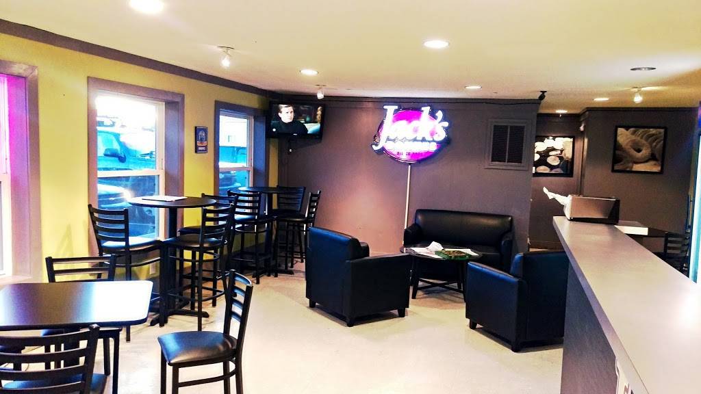 Jacks Donut Shoppe | restaurant | 2410 S 14th St, New Castle, IN 47362, USA | 7655292956 OR +1 765-529-2956