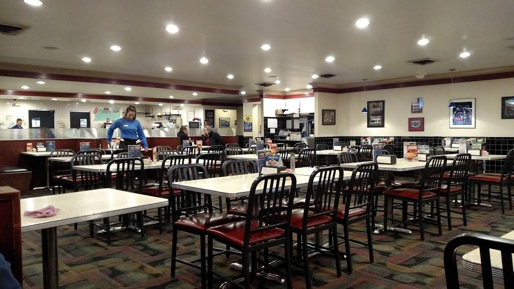 Skyline Chili | restaurant | 5444 N Bend Rd, Cincinnati, OH 45247, USA | 5136626664 OR +1 513-662-6664