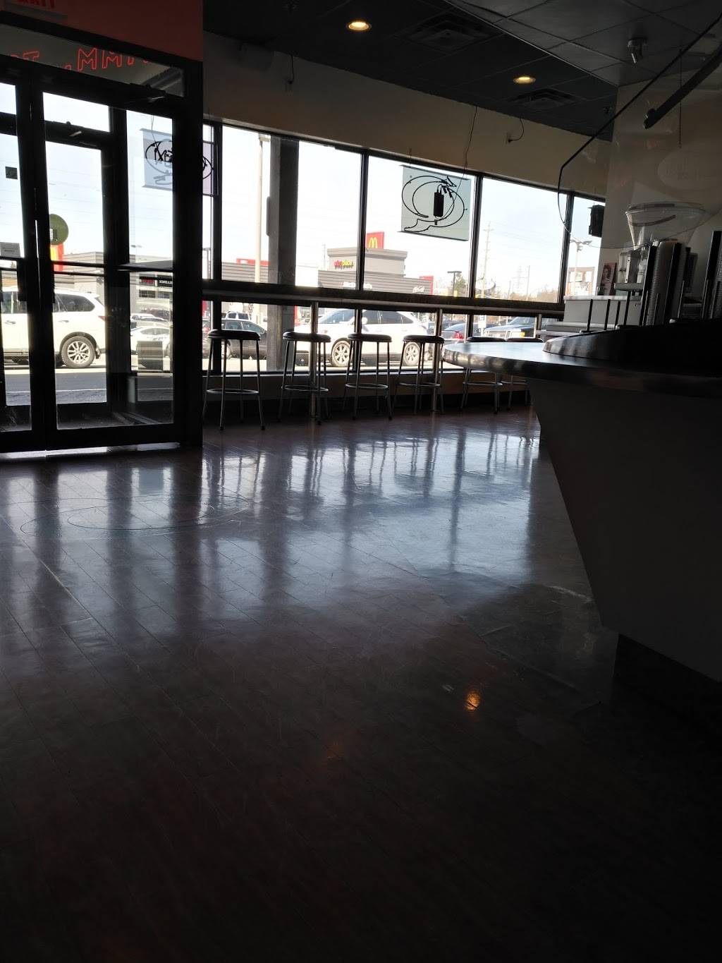 Quiznos | restaurant | 1615 Dundas St E, Whitby, ON L1N 2L1, Canada | 9054404443 OR +1 905-440-4443