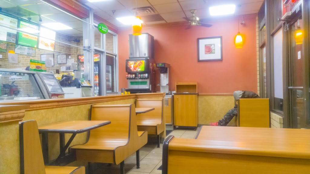 Subway Restaurants | restaurant | 2101 E 71st St #C5, Chicago, IL 60649, USA | 7736430933 OR +1 773-643-0933