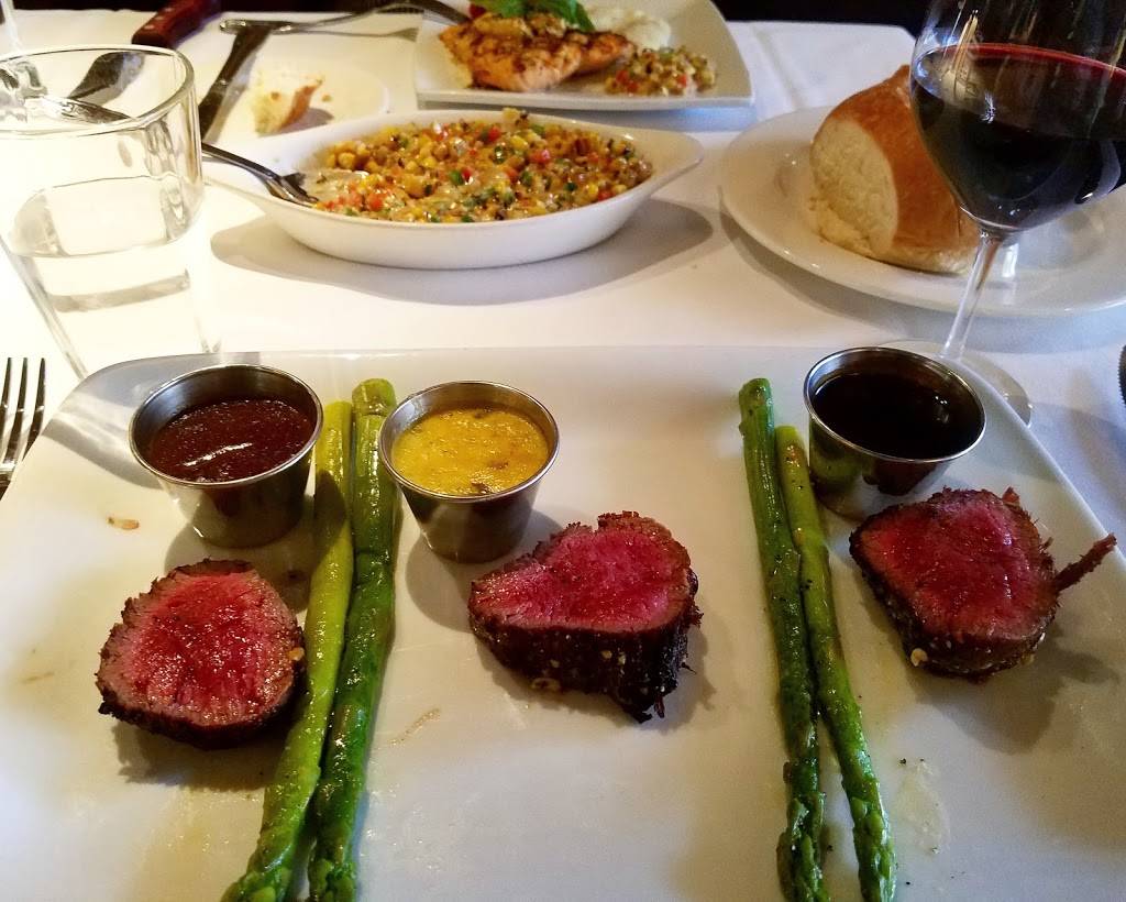 Perrys Steakhouse & Grille | restaurant | 15900 La Cantera Pkwy #22200, San Antonio, TX 78256, USA | 2105586161 OR +1 210-558-6161