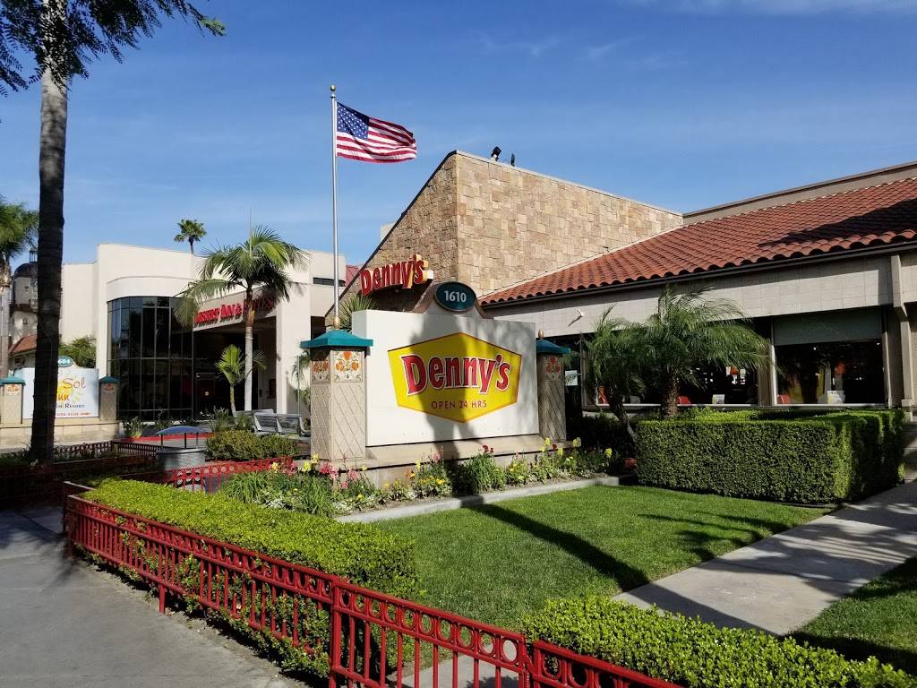 Dennys | restaurant | 1610 S Harbor Blvd, Anaheim, CA 92802, USA | 7147763300 OR +1 714-776-3300