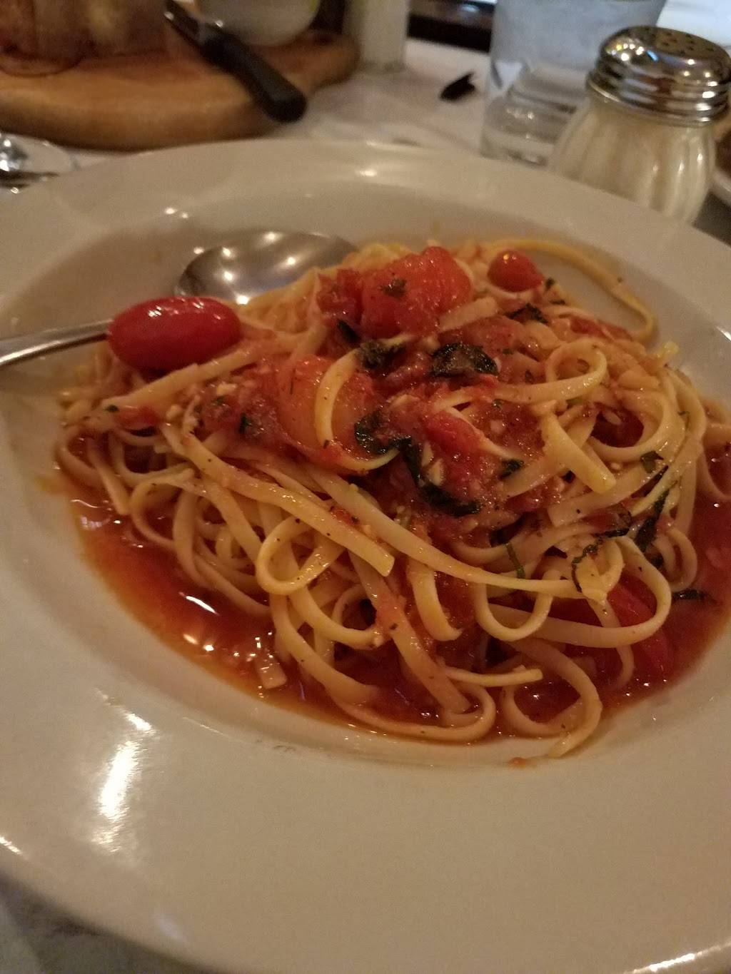 Donny Gs Ristorante | restaurant | 7308 W North Ave, Elmwood Park, IL 60707, USA | 7084563644 OR +1 708-456-3644