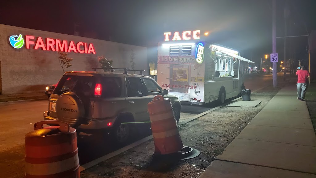 La Guelaguetza | restaurant | 1844 S 15th St, Milwaukee, WI 53204, USA | 4148393779 OR +1 414-839-3779