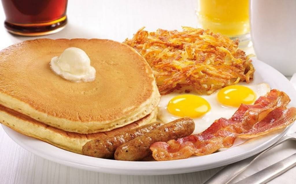 Dennys | restaurant | 12180 Central Ave, Chino, CA 91710, USA | 9096273100 OR +1 909-627-3100