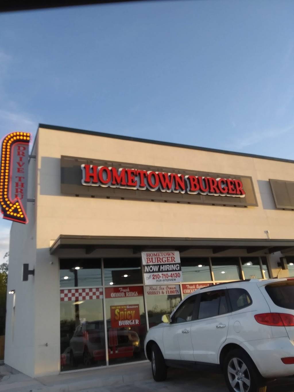 Hometown Burger | restaurant | 1922 Culebra Rd, San Antonio, TX 78201, USA | 2103689161 OR +1 210-368-9161