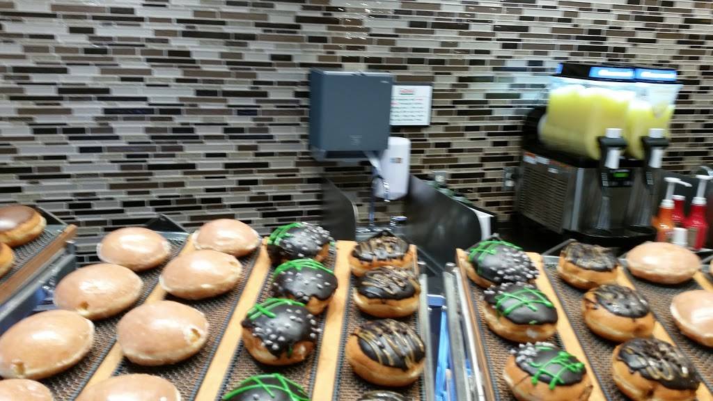 Krispy Kreme | bakery | 5205 Airways Blvd Suite 917, Southaven, MS 38671, USA | 6623493324 OR +1 662-349-3324
