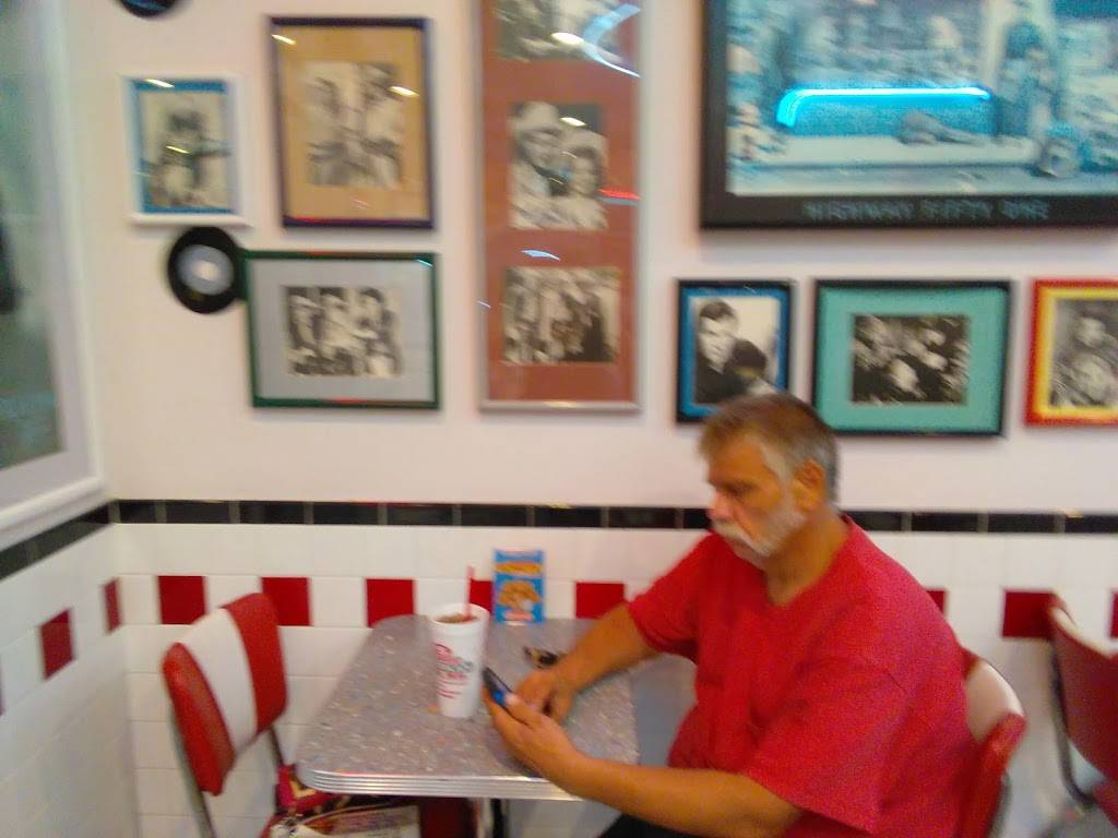 Spangles | restaurant | 1138 W Pawnee St, Wichita, KS 67213, USA | 3163030002 OR +1 316-303-0002