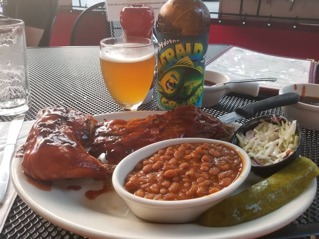 Twin Anchors Restaurant & Tavern | restaurant | 1655 N Sedgwick St, Chicago, IL 60614, USA | 3122661616 OR +1 312-266-1616