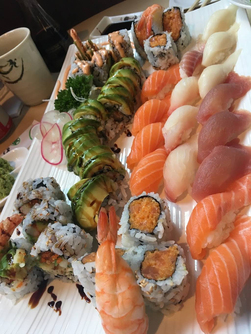 Crosstown Zen Sushi | meal delivery | 524 Eglinton Ave W, Toronto, ON M5N 1B4, Canada | 6473471915 OR +1 647-347-1915