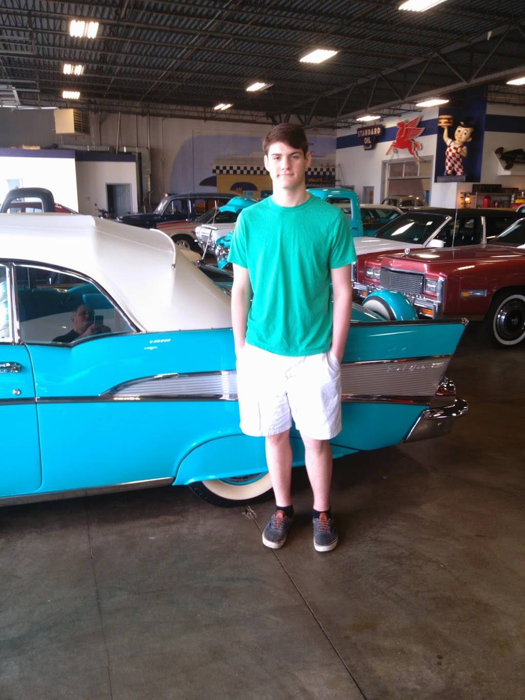 Dairy Queen Grill & Chill | restaurant | 301 Little Hills Industrial Blvd, St Charles, MO 63301, USA | 6369477900 OR +1 636-947-7900