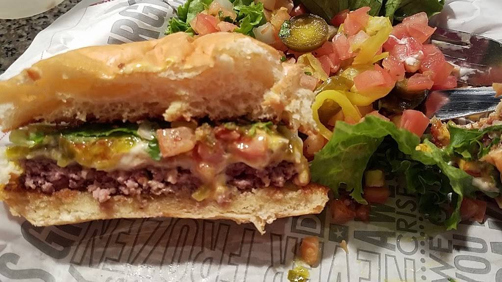 Fuddruckers | restaurant | 6100 Wade Hampton Blvd, Taylors, SC 29687, USA | 8648775554 OR +1 864-877-5554