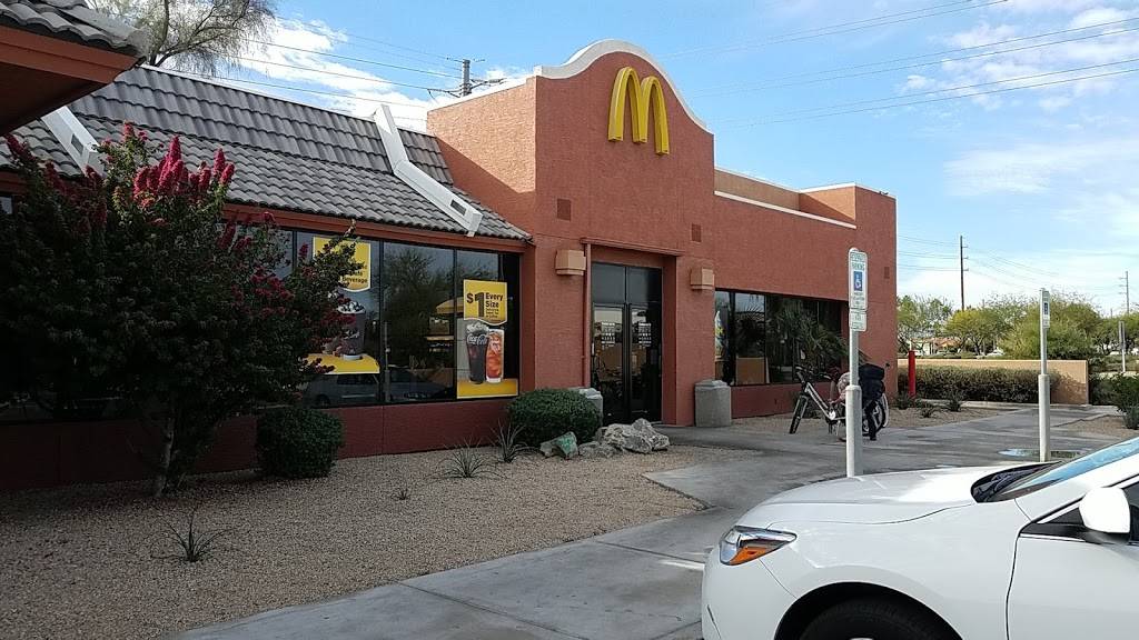 McDonalds | cafe | 5900 W Chandler Blvd, Chandler, AZ 85226, USA | 4809613050 OR +1 480-961-3050