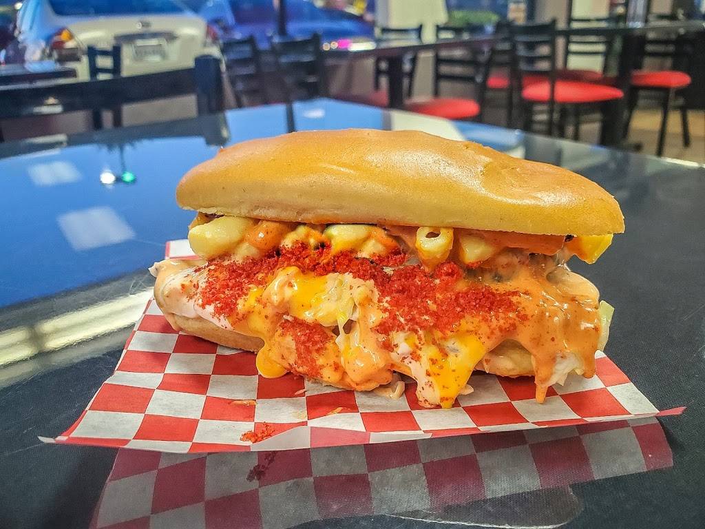 Cluckin Bun | restaurant | 1100 W Florence Ave #D, Inglewood, CA 90301, USA | 4242235037 OR +1 424-223-5037