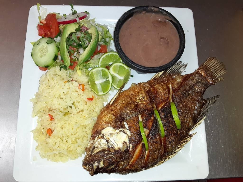 Comida centroamericana pochomil | restaurant | 8120 Avalon Blvd, Los Angeles, CA 90003, USA | 3232392523 OR +1 323-239-2523