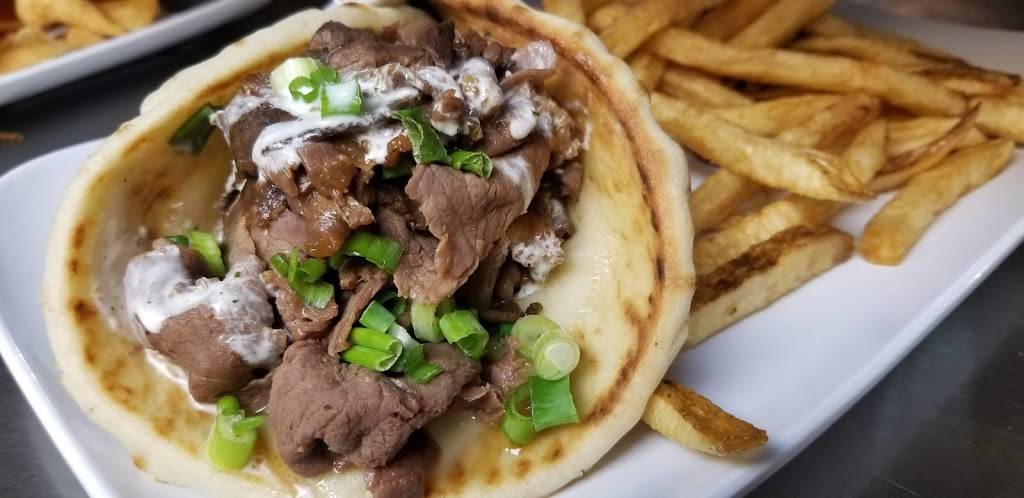 Rivals Sports Grille | restaurant | 6710 Smith Rd, Middleburg Heights, OH 44130, USA | 2162670005 OR +1 216-267-0005