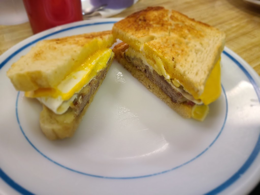 Shelby Bakery | restaurant | 216 N Michigan Ave, Shelby, MI 49455, USA | 2318612740 OR +1 231-861-2740