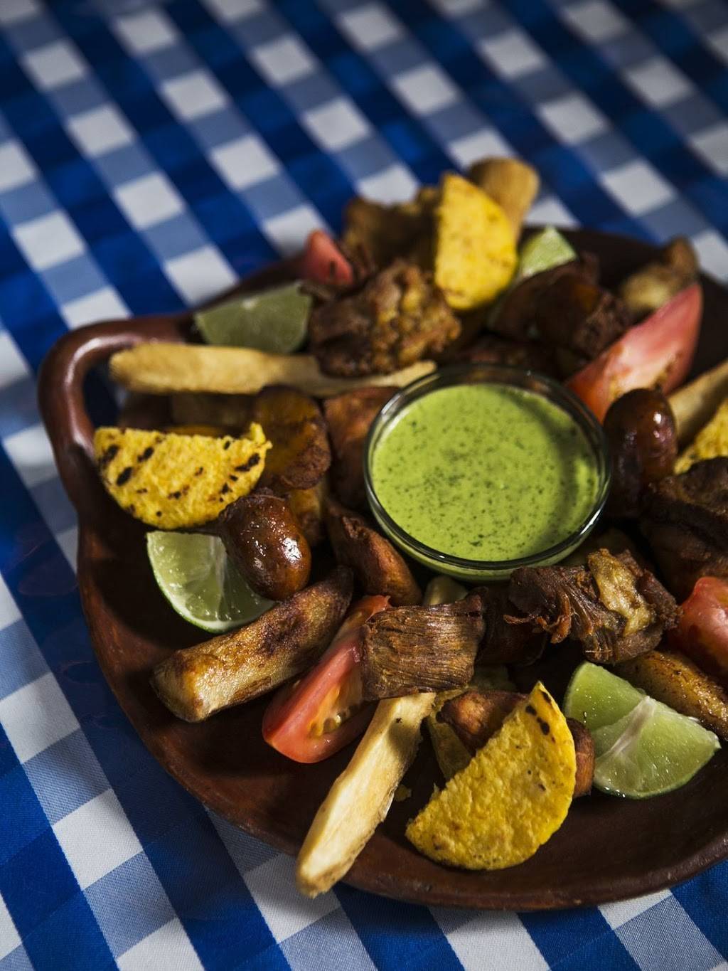 Arepas Deliciosas | restaurant | 3698 Summer Ave, Memphis, TN 38122, USA | 9014093396 OR +1 901-409-3396