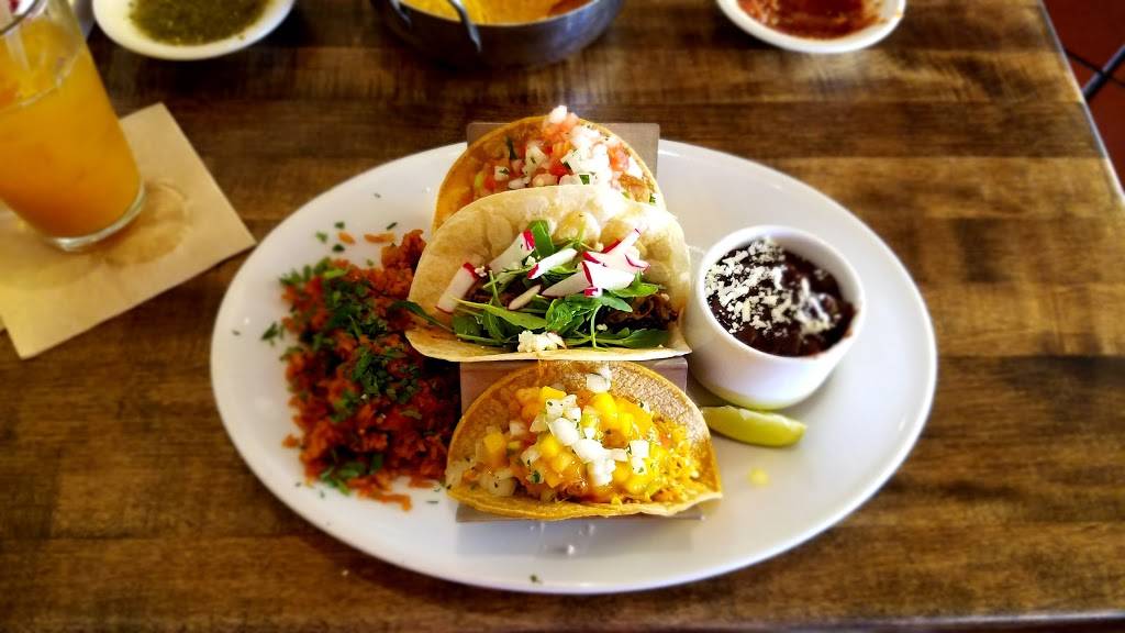 Cha Chas Latin Kitchen | restaurant | 110 W Birch St #7, Brea, CA 92821, USA | 7142551040 OR +1 714-255-1040