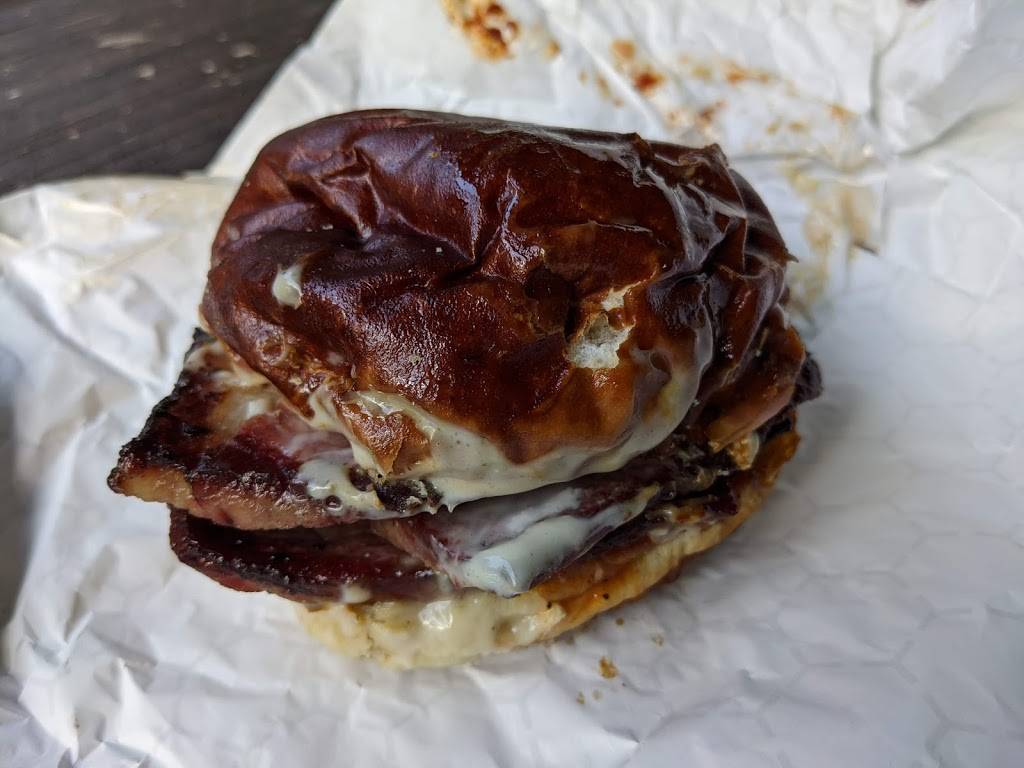 Wild Bills BBQ | restaurant | 6518 Fairview Rd, Charlotte, NC 28210, USA | 7049994327 OR +1 704-999-4327