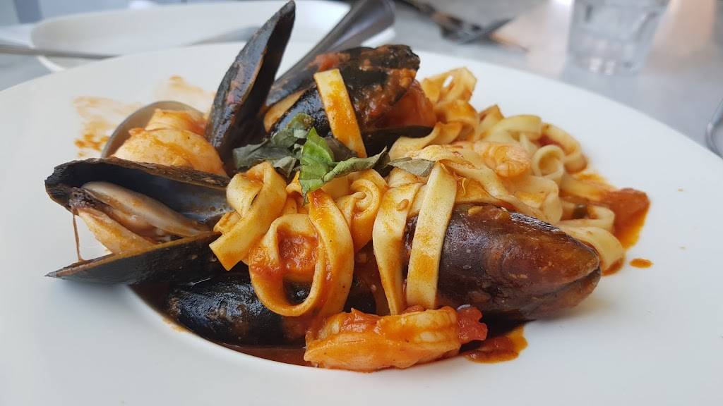 Crab House at Pier 39 | restaurant | 203 C Pier 39, San Francisco, CA 94133, United States | 4156512574 OR +1 415-651-2574