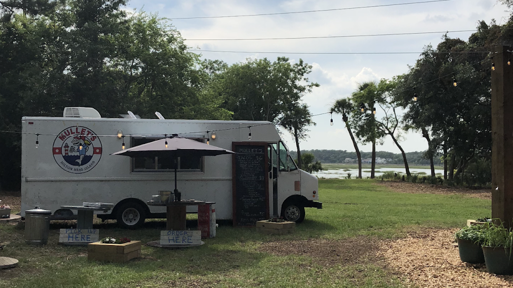 Mullets | restaurant | 614 William Hilton Pkwy, Hilton Head Island, SC 29928, USA | 8432901650 OR +1 843-290-1650