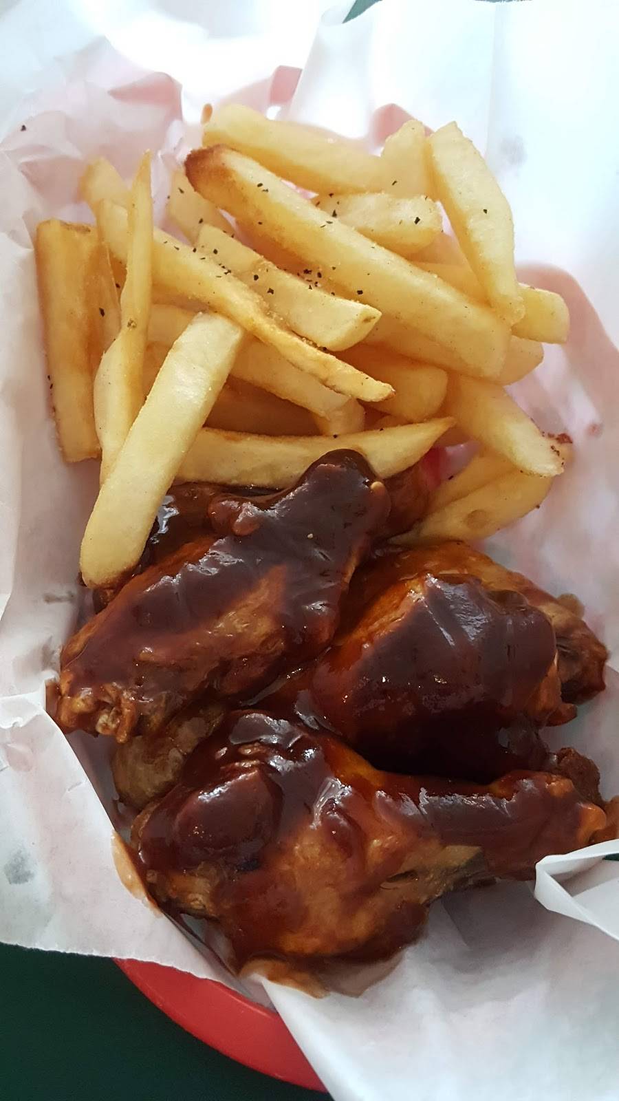 Wings Plus | restaurant | 6410 Weber Rd #5, Corpus Christi, TX 78413, USA | 3613345507 OR +1 361-334-5507