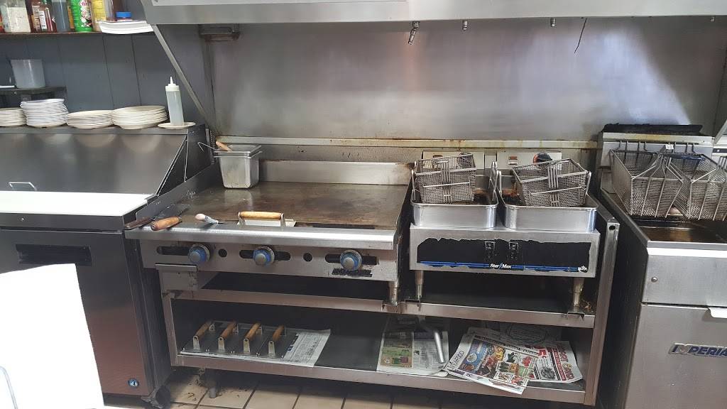 Johnnies Grill | restaurant | 224 Calumet Rd, Calumet, OK 73014, USA | 4058932612 OR +1 405-893-2612